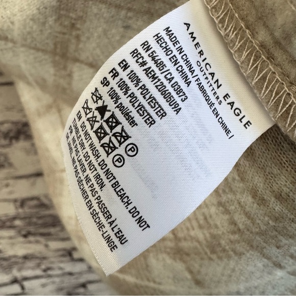 American Eagle Elongated Plaid Shacket Size Medium - Picture 7 of 7